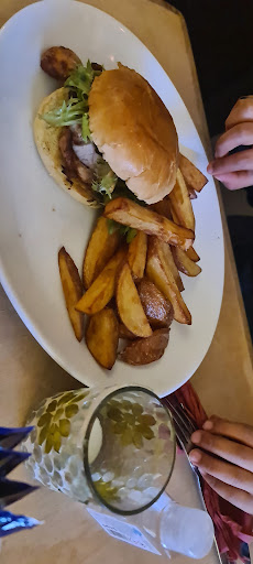 Photo of Meze Bar & Grill - 31 Cottingham Rd, Hull HU5 2PP